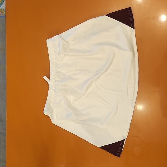 Under Armour women's athletic skirt - Picture 2 of 3